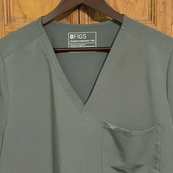 FIGS Technical Collection Catarina Scrub XXL Spruce Green Chest Pocket V-Neck - Picture 2 of 8